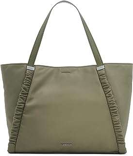 Organisateur fourre tout calvin klein luna olive night taille unique knight organisateur. Découvrez DIAYTAR COTE D'IVOIRE, la boutique en ligne où vous trouverez des articles discount pour tous les aspects de votre vie quotidienne. Que vous recherchiez des équipements pour la maison, des appareils électroniques dernier cri, des vêtements à la mode ou des gadgets innovants, notre vaste sélection de produits vous garantit des économies substantielles sans sacrifier la qualité. Faites des achats malins et profitez de prix imbattables avec DIAYTAR COTE D'IVOIRE .