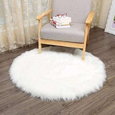 Tapis delfino en fausse peau de mouton doux pour chambre à. DIAYTAR COTE D'IVOIRE  - votre solution tout-en-un pour des achats discount en ligne ! Découvrez notre gamme finale de produits, allant des indispensables de la maison aux dernières tendances de la mode et de la technologie. Obtenez les meilleurs prix sur une sélection variée d'articles, vous permettant de réaliser d'énormes économies tout en profitant de produits de qualité. Avec des options de livraison flexibles et une satisfaction garantie, nous faisons de votre expérience d'achat un jeu d'enfant !