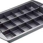 Lot de 3 moules à brownie chicago metallic ns 23x33x4cm. Faites des économies en un clic avec DIAYTAR COTE D'IVOIRE  - votre guichet unique pour tous vos besoins en produits discount. Explorez notre sélection diversifiée, allant de l'informatique à l'électroménager, et obtenez les articles dont vous avez besoin sans vous ruiner.