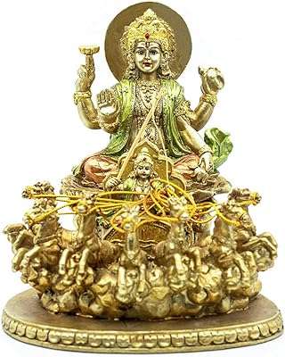 Statue du dieu hindou seigneur surya hindouisme cadeaux religieux inde fait à la main. Faites des économies sans compromis chez DIAYTAR COTE D'IVOIRE, votre destination de shopping en ligne pour des produits discount de qualité supérieure, allant des appareils électroniques à la décoration d'intérieur.
