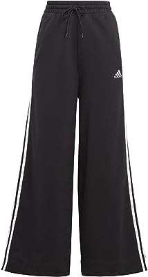 Pantalon de jogging large essential 3 bandes french terry pour femme. Faites des économies en un clic avec DIAYTAR COTE D'IVOIRE  - votre guichet unique pour tous vos besoins en produits discount. Explorez notre sélection diversifiée, allant de l'informatique à l'électroménager, et obtenez les articles dont vous avez besoin sans vous ruiner.