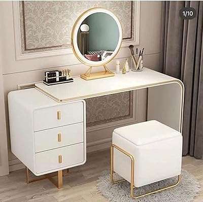 Coiffeuse élégante et simple en bois massif moderne et simple pour chambre à coucher avec coiffeuse. DIAYTAR COTE D'IVOIRE, votre source incontournable de bonnes affaires en ligne ! Parcourez notre catalogue diversifié comprenant des produits discount, allant des éléments de décoration d'intérieur à l'électroménager, en passant par l'informatique, la mode et les gadgets abordables.