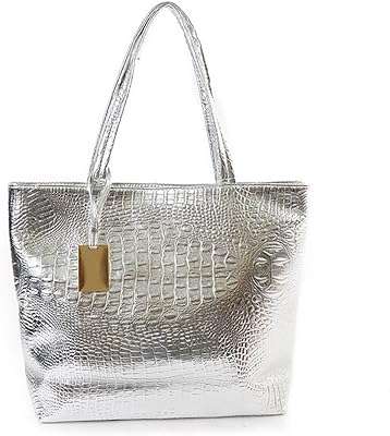 Sac à main fourre tout motif crocodile pour femme sac bandoulière de voyage. Recherchez-vous des produits de qualité sans vous ruiner ? DIAYTAR COTE D'IVOIRE  est là pour vous ! Notre boutique en ligne propose une large gamme de produits discount, de la maison à l'électroménager en passant par l'informatique, la mode et les gadgets. Faites des économies avec nous !