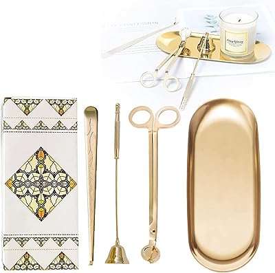 Ensemble d'accessoires pour bougies arabiste kit d'entretien de 4 en 1 avec boîte. Découvrez DIAYTAR COTE D'IVOIRE, votre boutique en ligne incontournable pour des affaires discount. Profitez de nos multiples catégories allant des articles pour la maison aux gadgets dernier cri, en passant par la mode à petits prix. Faites-vous plaisir sans vous ruiner avec notre sélection variée !
