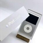 Lecteur mp3 mp4 classique sagbo original apple ipod 7e génération  . DIAYTAR COTE D'IVOIRE  - Votre destination shopping pour des produits de haute qualité à des prix réduits. Parcourez notre site et découvrez notre vaste sélection de produits, des gadgets aux produits de beauté en passant par les articles de sport et les outils de bricolage, tous disponibles à des tarifs discount.