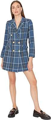 Mini robe en tricot à col rabattu trendyol pour femme (lot de 1). DIAYTAR COTE D'IVOIRE, votre destination shopping pour des réductions imbattables ! Parcourez notre vaste sélection de produits à petits prix, des appareils électroménagers aux accessoires informatiques, en passant par les tenues tendance et les gadgets à la pointe de la technologie. Restez à la mode tout en économisant avec nos offres exceptionnelles !