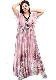 Chemise de nuit longue en soie à imprimé géométrique pour femme. DIAYTAR COTE D'IVOIRE  - optimisez votre budget sans sacrifier la qualité ! Découvrez notre sélection discount allant des articles de mode aux équipements électroménagers, pour des économies garanties.