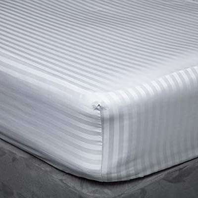 Drap housse kingtex 180x200 cm blanc bsf11301.05. Bienvenue chez DIAYTAR COTE D'IVOIRE, la plateforme en ligne par excellence pour vos besoins en produits discount ! Parcourez notre sélection impressionnante, allant de l'électroménager haut de gamme aux accessoires informatiques dernier cri, des vêtements tendance aux gadgets innovants. Ne cherchez plus, nous sommes là pour rendre votre expérience de shopping abordable et inoubliable.