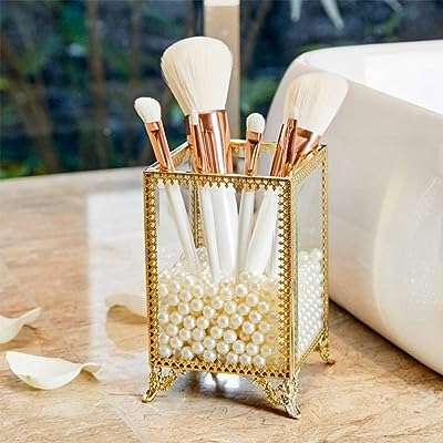 Boîte à bijoux accessoires beau too vintage perles blanches  . DIAYTAR COTE D'IVOIRE  - La boutique en ligne qui vous offre des prix imbattables sur une large gamme de produits discount. Ajoutez du style à votre maison avec nos articles de décoration, simplifiez votre quotidien avec des électroménagers modernes, restez connecté avec nos gadgets technologiques et adoptez les dernières tendances de la mode sans vous ruiner. Faites de bonnes affaires à chaque achat chez nous !