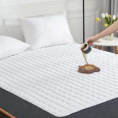Chenille home couvre matelas matelassé 100 % imperméable silencieux respirant confortable couvre lit. Faites des économies intelligentes avec DIAYTAR COTE D'IVOIRE  ! Découvrez notre assortiment discount de produits pour la maison, l'électroménager, l'informatique, la mode et les gadgets. Profitez de prix réduits sans compromis sur la qualité, et offrez-vous tout ce dont vous avez besoin à petit prix.
