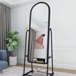 Miroir sur pied avec cadre en métal miroir complet (noir). DIAYTAR COTE D'IVOIRE, votre destination de choix pour des produits discount en ligne. Explorez notre catalogue en constante évolution, riche en articles pour la maison, l'électroménager, l'informatique, la mode et les gadgets, et choisissez parmi des milliers de produits à prix cassés. Optez pour des achats intelligents et économisez gros avec notre boutique en ligne.