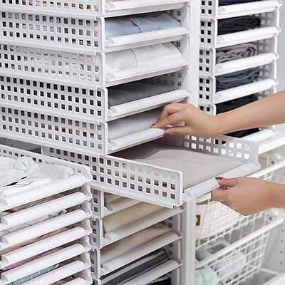 Paquet de 4 organisateurs de rangement pour placard organisateur placard empilable en plastique. Vous cherchez des produits discount de qualité ? Ne cherchez plus, DIAYTAR COTE D'IVOIRE  est là pour vous. Notre boutique en ligne généraliste propose une large gamme d'articles allant de la maison à l'informatique en passant par l'électroménager et la mode. Faites des économies sans compromettre la qualité grâce à notre sélection minutieusement choisie de produits à prix réduits. Profitez des avantages du shopping en ligne avec DIAYTAR COTE D'IVOIRE .