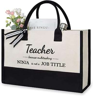 Sac fourre tout en toile top design pour femme pour maman idée cadeau personnalisée noir et blanc. DIAYTAR COTE D'IVOIRE, votre destination shopping pour toutes les bonnes affaires. Découvrez notre large gamme de produits discount, des accessoires de mode aux articles pour animaux de compagnie. Faites des économies sur tous vos achats avec DIAYTAR COTE D'IVOIRE .