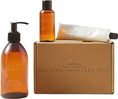 Ensemble trio de soins des mains. En quête de produits à petits prix ? DIAYTAR COTE D'IVOIRE  est là pour vous satisfaire ! Explorez notre vaste sélection d'articles allant de la maison à l'électroménager en passant par l'informatique et la mode. Naviguez aisément sur notre site et découvrez un éventail de produits discount qui répondront à toutes vos attentes.