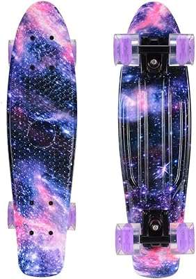 Skateboard complet mini cruiser 22" avec roues lumineuses led colorées pour enfants. Rejoignez DIAYTAR COTE D'IVOIRE, votre compagnon de shopping à prix malin ! Explorez notre boutique en ligne et découvrez un éventail de produits discount, des articles essentiels pour la maison aux appareils électroménagers, en passant par l'informatique, la mode tendance et les gadgets à petit prix.