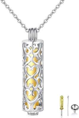 Collier pendentif cylindre croisé en argent sterling 925 en forme de larme avec tournesol soleil. Découvrez DIAYTAR COTE D'IVOIRE, votre destination ultime pour des achats malins à prix cassés ! Explorez notre catalogue en ligne et trouvez des réductions incroyables sur des produits indispensables pour la maison, l'électroménager, l'informatique ainsi que des accessoires de mode et des gadgets à la pointe de la tendance.