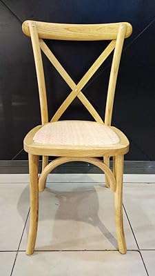 Chaise de salle à manger empilable en bois massif cuisine. Ne payez pas plus cher ! DIAYTAR COTE D'IVOIRE  vous offre des produits discount de qualité supérieure à des prix abordables. Découvrez notre large sélection d'articles pour la maison, l'électroménager, l'informatique, la mode et les gadgets les plus recherchés. Visitez notre site dès maintenant et bénéficiez de nos offres exclusives pour économiser sur tous vos achats.