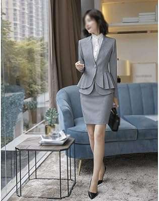 Pantalon de travail de bureau deux pièces pour femme pantalon veste. DIAYTAR COTE D'IVOIRE, la boutique en ligne où vous trouverez tout ce dont vous avez besoin à petit prix ! Profitez de notre sélection discount de produits pour la maison, l'électroménager, l'informatique, la mode et les gadgets, sans pour autant compromettre la qualité. Faites de bonnes affaires tout en profitant d'une expérience de shopping pratique et sécurisée.