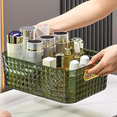 Boîte de rangement de cosmétiques de bureau kleen avec poignée épaissie cosmétiques bijoux. DIAYTAR COTE D'IVOIRE, la boutique en ligne polyvalente qui répond à tous vos besoins d'articles ménagers à bas prix. Des ustensiles de cuisine pratiques aux produits d'entretien essentiels, nous avons tout ce dont vous avez besoin pour faciliter votre quotidien sans dépenser une fortune. Ne manquez pas nos bonnes affaires !