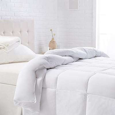 Remplissage de couette alternative en duvet amazonbasics double queen blanc confortable. DIAYTAR COTE D'IVOIRE  vous propose une expérience d'achats en ligne unique. Découvrez notre sélection de produits discount allant de la maison à l'électroménager, de l'informatique à la mode, sans oublier les gadgets les plus en vogue. Ne dépensez pas plus que nécessaire et trouvez tous vos articles préférés à des prix incroyables !
