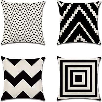 Housses d'oreiller 18" x housse de coussin à motif géométrique noir et blanc pour canapé. Vous recherchez des produits discount de qualité garantie ? Ne cherchez plus ! DIAYTAR COTE D'IVOIRE  propose une vaste sélection d'articles de maison, d'électronique, d'informatique, de mode et bien plus encore, le tout à des prix compétitifs pour satisfaire tous vos besoins.