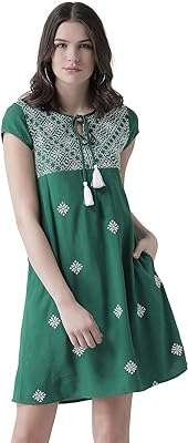 Robe décontractée en rayonne pour femme de style fil.n étroite en haut et large. Découvrez DIAYTAR COTE D'IVOIRE, votre destination ultime pour des achats malins à prix cassés ! Explorez notre catalogue en ligne et trouvez des réductions incroyables sur des produits indispensables pour la maison, l'électroménager, l'informatique ainsi que des accessoires de mode et des gadgets à la pointe de la tendance.