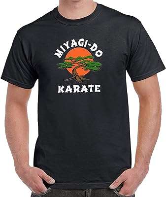 T shirt en coton avec logo de karaté ay cabrontm miyagi do pour hommes. DIAYTAR COTE D'IVOIRE  - votre adresse en ligne pour des achats malins. Profitez de nos prix réduits sur une large gamme de produits, d'une sélection d'articles pour la maison aux dernières tendances de la mode, en passant par les équipements électroniques et les accessoires informatiques. Sans compromis sur la qualité, nous rendons le shopping abordable pour tous.
