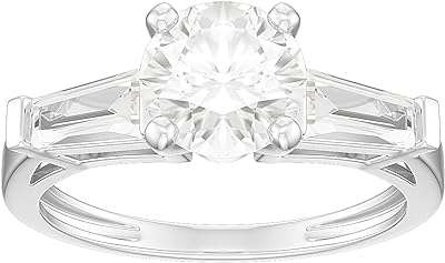 Bague de fiançailles en or blanc 14 carats avec pierre baguette. DIAYTAR COTE D'IVOIRE  vous propose une expérience de shopping inoubliable : explorez notre boutique en ligne pour trouver des réductions incroyables sur des produits pour la maison, l'électroménager, l'informatique et la mode. Ne sacrifiez pas la qualité pour des économies, grâce à DIAYTAR COTE D'IVOIRE !