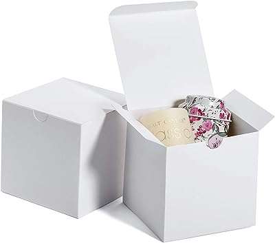Houseday coffrets cadeaux blancs avec couvercles 10x10x10cm boîtes en carton pour cupcakes. DIAYTAR COTE D'IVOIRE  - Votre source infaillible pour des achats discount en ligne. Explorez notre catalogue en constante évolution et découvrez des produits variés pour la maison, des appareils électroménagers essentiels, des gadgets sophistiqués et bien plus encore. Profitez de nos offres attractives et renouvelez votre intérieur, votre look et votre vie sans vous ruiner !