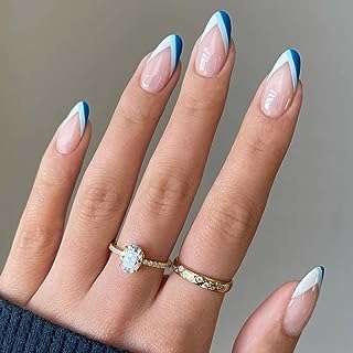 Ongles french press on de récupération de longueur moyenne en acrylique brillant blanc et bleu pour femme. DIAYTAR COTE D'IVOIRE  - La boutique en ligne qui vous offre des prix imbattables sur une large gamme de produits discount. Ajoutez du style à votre maison avec nos articles de décoration, simplifiez votre quotidien avec des électroménagers modernes, restez connecté avec nos gadgets technologiques et adoptez les dernières tendances de la mode sans vous ruiner. Faites de bonnes affaires à chaque achat chez nous !