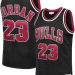 Chicago bulls nba 23 michael jordan 1997 98 maillot rétro sans manches confortable et respirant. Naviguez dans notre boutique en ligne DIAYTAR COTE D'IVOIRE  pour découvrir une sélection exceptionnelle de produits discount. De l'électroménager aux articles de mode en passant par l'informatique et les gadgets, vous trouverez tout ce dont vous avez besoin pour satisfaire vos envies tout en restant dans votre budget.
