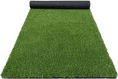 Tapis de gazon artificiel. DIAYTAR COTE D'IVOIRE  est votre destination en ligne pour des produits discount de qualité supérieure. Explorez notre vaste catalogue comprenant des articles pour la maison, de l'électroménager dernier cri, des gadgets high-tech et des vêtements tendance à des prix défiant toute concurrence.