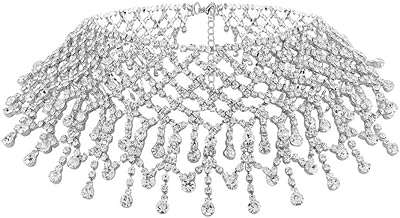 Collier ras du cou en cristal strass pour bal de fin. Plongez dans l'univers économique de DIAYTAR COTE D'IVOIRE, votre boutique en ligne incontournable pour les bonnes affaires. Parcourez notre sélection abondante de produits discount allant de la maison à l'électroménager, en passant par l'informatique et la mode. Économisez dès maintenant sur tous vos achats chez DIAYTAR COTE D'IVOIRE !
