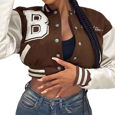 Cenxio manteau de veste de baseball surdimensionné à manches longues en similicuir pour femme. DIAYTAR COTE D'IVOIRE, votre partenaire shopping pour des bonnes affaires au quotidien. Profitez de notre large sélection de produits de qualité à prix réduits, allant des appareils électroménagers indispensables aux dernières tendances de la mode, en passant par les gadgets high-tech et les accessoires informatiques incontournables.
