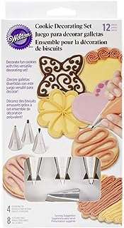Ensemble de décoration de biscuits wilton 12 pièces. DIAYTAR COTE D'IVOIRE  - Votre destination en ligne pour des achats malins. Explorez notre catalogue diversifié de produits discount, des indispensables du quotidien aux dernières tendances. Faites des économies tout en vous garantissant la satisfaction grâce à nos offres attractives et notre engagement envers un rapport qualité-prix exceptionnel.