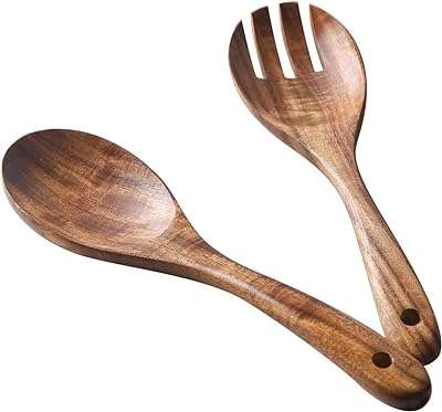 The white shop couvert à salade en bois d'acacia avec cuillère et fourchette. Besoin de trouver des gadgets originaux et amusants ? DIAYTAR COTE D'IVOIRE  est là pour vous proposer une sélection de produits discount qui égayeront votre quotidien. Trouvez des cadeaux uniques pour vos proches ou offrez-vous des articles ludiques qui vous divertiront sans vider votre porte-monnaie. Faites de votre shopping en ligne un moment fun et économique.