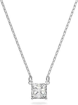 Ensemble de bijoux en cristal attrayant pour femme. DIAYTAR COTE D'IVOIRE, la boutique en ligne polyvalente qui répond à tous vos besoins d'articles ménagers à bas prix. Des ustensiles de cuisine pratiques aux produits d'entretien essentiels, nous avons tout ce dont vous avez besoin pour faciliter votre quotidien sans dépenser une fortune. Ne manquez pas nos bonnes affaires !