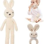 2 pièces en bois pour bébé hochet en forme de lapin et poupée au crochet. Parfaitement adapté aux chasseurs de bonnes affaires, DIAYTAR COTE D'IVOIRE  vous offre une expérience de shopping en ligne unique. Notre sélection abondante de produits discount, incluant des articles essentiels pour la maison, l'électroménager, l'informatique, la mode et les gadgets, garantit que vous trouverez ce que vous cherchez sans vous ruiner.