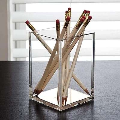Porte stylo en acrylique porte crayon transparent organisateur de pinceaux de maquillage papeterie scolaire et bureau. Ne cherchez plus ailleurs, DIAYTAR COTE D'IVOIRE  vous offre le meilleur choix de produits discount en ligne. Avec notre assortiment varié et nos prix compétitifs, vous trouverez tout ce dont vous avez besoin pour la maison, l'électronique, l'informatique et la mode. Faites des économies tout en faisant des achats intelligents.