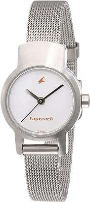 Montre fasttrack pour femme bracelet en acier inoxydable nk2298sm02. DIAYTAR COTE D'IVOIRE  est votre complice pour des achats malins. Explorez notre boutique en ligne et dénichez des affaires incroyables sur une gamme variée de produits, allant de l'informatique à la maison en passant par la mode. Optez pour des produits de qualité à prix discount, sans compromis.