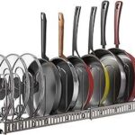 Borikon organisateur de casseroles extensible pour armoire avec 10 séparateurs support réglable et poêles. DIAYTAR COTE D'IVOIRE  deviendra rapidement votre référence pour tous vos besoins discount en ligne. Découvrez notre vaste assortiment de produits allant des indispensables de la maison aux dernières innovations technologiques, en passant par les vêtements et les accessoires de mode à prix cassés. Profitez de notre offre exceptionnelle dès maintenant !