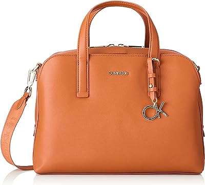 Sacs et fourre tout calvin klein mast crossover pour femmes. Faites des économies en un clic avec DIAYTAR COTE D'IVOIRE  - votre guichet unique pour tous vos besoins en produits discount. Explorez notre sélection diversifiée, allant de l'informatique à l'électroménager, et obtenez les articles dont vous avez besoin sans vous ruiner.