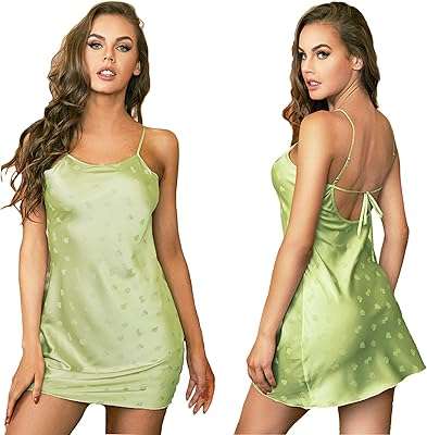 Vêtements de nuit femmes robe sexy dames été pyjama jacquard fraise pour soie. Parcourez la boutique en ligne DIAYTAR COTE D'IVOIRE  et plongez dans un univers de bonnes affaires. Que vous ayez besoin de nouveaux appareils électroménagers, d'une garde-robe tendance ou des dernières nouveautés en matière de technologie, notre large gamme de produits discount vous offre la possibilité de faire des économies tout en vous faisant plaisir. Avec DIAYTAR COTE D'IVOIRE, profitez des meilleurs prix sans jamais compromettre la qualité.