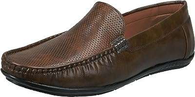Mocassins en cuir centrino pour hommes. Bienvenue sur DIAYTAR COTE D'IVOIRE, le site idéal pour les amateurs de bonnes affaires ! Avec une large gamme de produits discount pour la maison, l'électroménager, l'informatique, la mode et les gadgets, nous offrons une solution pratique pour économiser sans renoncer à la qualité. N'attendez plus, explorez notre sélection et profitez de prix imbattables.