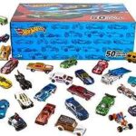Ensemble de 50 camions et voitures hot wheels à l'échelle 1:64 emballés individuellement. Besoin de renouveler votre intérieur ou de vous équiper en nouvelles technologies à prix cassés ? Ne cherchez plus, DIAYTAR COTE D'IVOIRE  a tout ce qu'il vous faut ! Notre boutique en ligne propose une variété impressionnante de produits discount, alliant qualité et prix compétitifs dans des domaines tels que l'électroménager, la mode, l'informatique et bien plus encore.