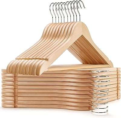 Cintre accenture en bois massif au fini lisse avec barre pour pantalons antidérapante et crochet. Recherchez-vous des produits de qualité sans vous ruiner ? DIAYTAR COTE D'IVOIRE  est là pour vous ! Notre boutique en ligne propose une large gamme de produits discount, de la maison à l'électroménager en passant par l'informatique, la mode et les gadgets. Faites des économies avec nous !