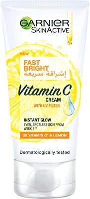 Crème de jour garnier skinactive fast fairness 3x vitamine c et citron. À la recherche de bonnes affaires ? DIAYTAR COTE D'IVOIRE  vous offre une large gamme de produits discount pour la maison, l'électroménager, l'informatique, la mode et les gadgets. Profitez de prix imbattables sans sacrifier la qualité !
