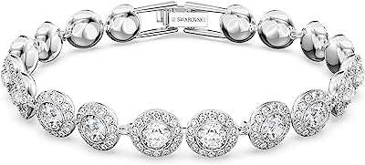 Parure de bijoux angelique pour femme par swarovski finition rhodiée cristal. Trouvez tout ce dont vous avez besoin à prix réduit chez DIAYTAR COTE D'IVOIRE . Notre boutique en ligne propose une large gamme de produits discount, de la décoration pour la maison aux appareils électroménagers, en passant par l'informatique et les dernières tendances de la mode. Explorez notre collection maintenant et profitez pleinement de nos tarifs avantageux !