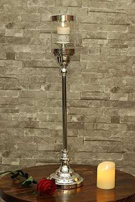 Bougeoirs hauts en métal argenté candélabres de mariage bougeoirs pour décoration. DIAYTAR COTE D'IVOIRE  - Votre solution en ligne pour des achats malins à petit prix. Explorez notre vaste gamme de produits discount, des indispensables pour la maison aux dernières nouveautés en matière d'informatique, de mode et de gadgets. Économisez sans compromis sur la qualité en choisissant notre boutique en ligne.