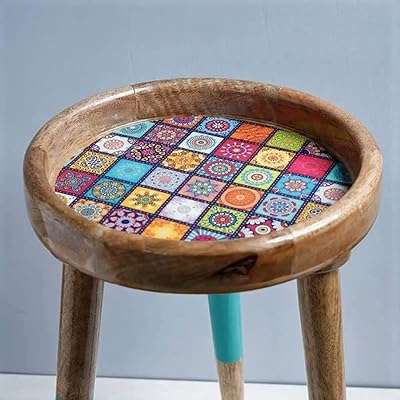 Table d'appoint ronde esswood table en bois à trois pieds faite la main tabouret. Parfaitement adapté aux chasseurs de bonnes affaires, DIAYTAR COTE D'IVOIRE  vous offre une expérience de shopping en ligne unique. Notre sélection abondante de produits discount, incluant des articles essentiels pour la maison, l'électroménager, l'informatique, la mode et les gadgets, garantit que vous trouverez ce que vous cherchez sans vous ruiner.